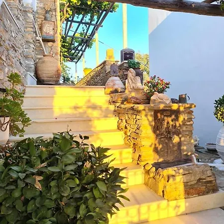 Holiday home Mili Art Melanes